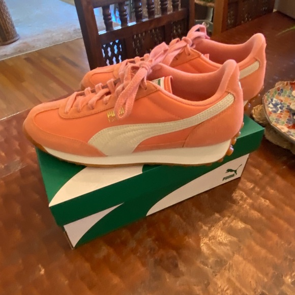Puma Shoes - Puma Easy Rider Vintage Deeva Peach Women’s 9 NWT